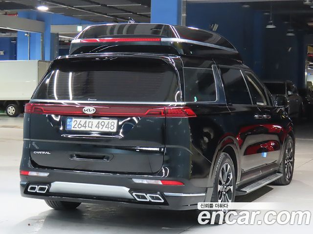 Kia Canival 2023 — photo 4