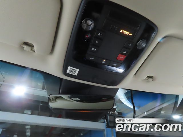Kia Canival 2023 — photo 14