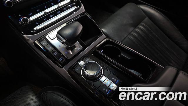 Genesis EQ900 2018 — photo 12