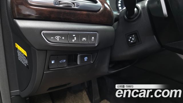 Genesis EQ900 2018 — photo 24