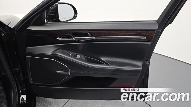 Genesis EQ900 2018 — photo 14