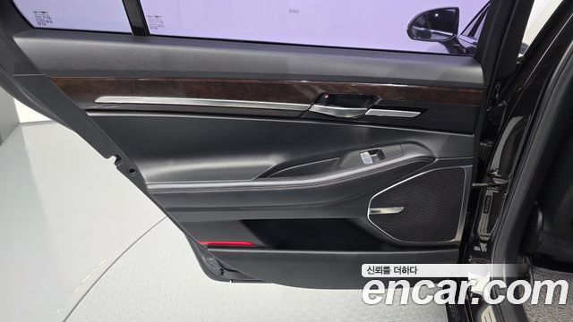 Genesis EQ900 2018 — photo 15