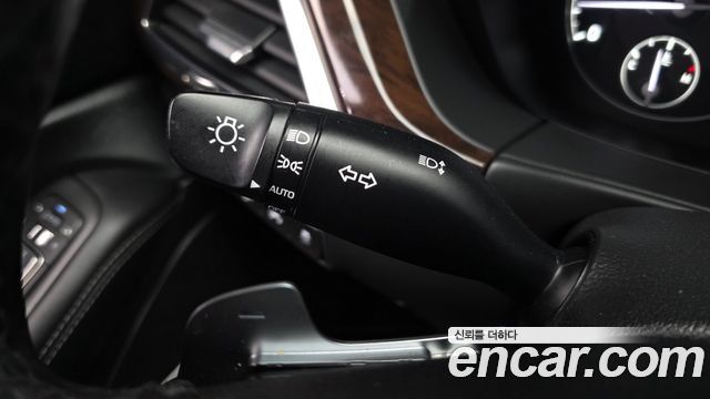 Genesis EQ900 2018 — photo 27