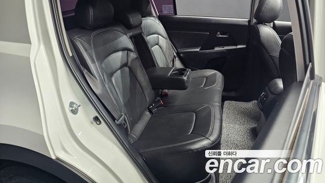 Kia Sportage 2016 — photo 17