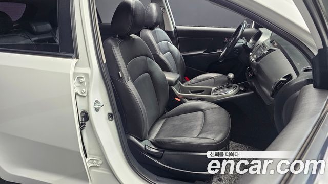 Kia Sportage 2016 — photo 16