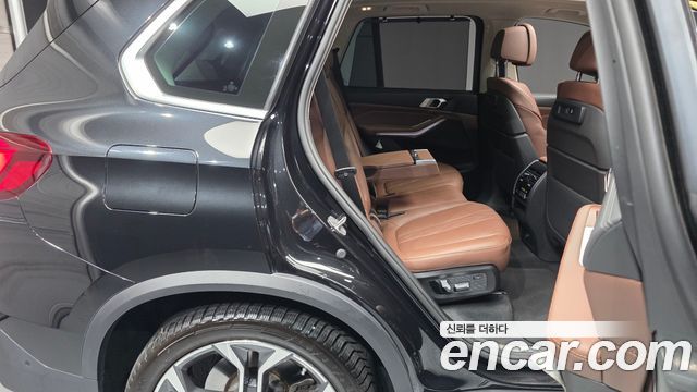 BMW X5 2022 — photo 17