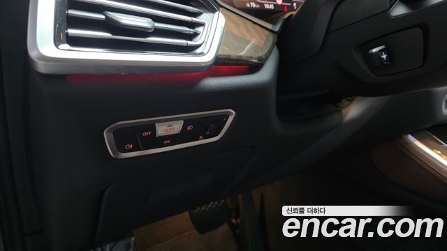 BMW X5 2022 — photo 26
