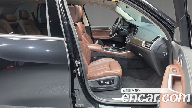 BMW X5 2022 — photo 16