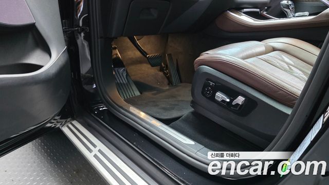 BMW X5 2022 — photo 31
