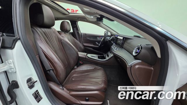 Mercedes-Benz CLS-Class 2021 — photo 10