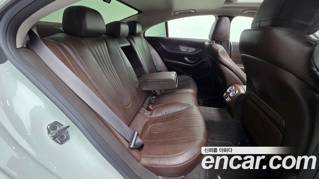 Mercedes-Benz CLS-Class 2021 — photo 19