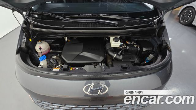 Hyundai Staria 2023 — photo 6