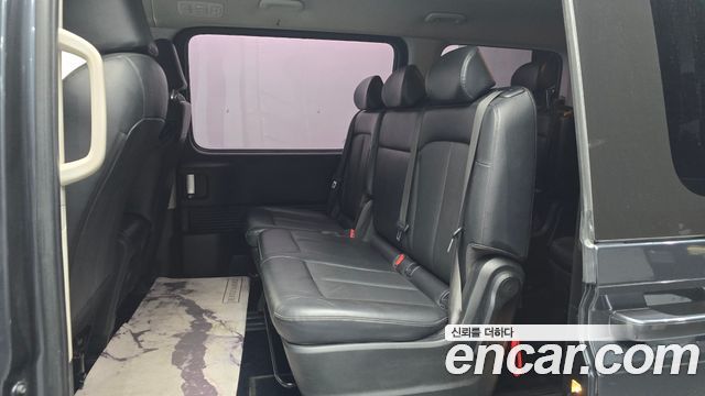 Hyundai Staria 2023 — photo 17