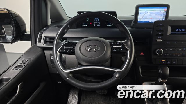 Hyundai Staria 2023 — photo 18
