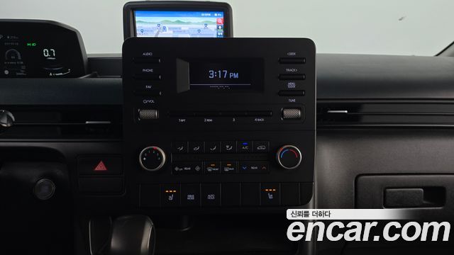 Hyundai Staria 2023 — photo 22