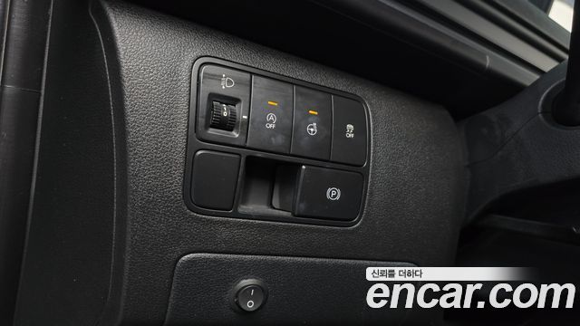 Hyundai Staria 2023 — photo 23