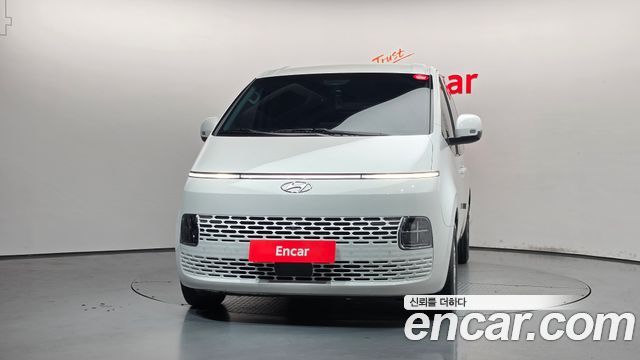Hyundai Staria 2024 — photo 3