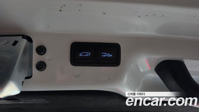 Hyundai Staria 2024 — photo 23