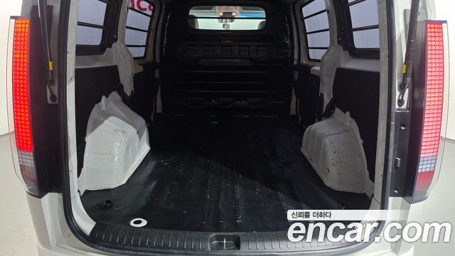Hyundai Staria 2024 — photo 24