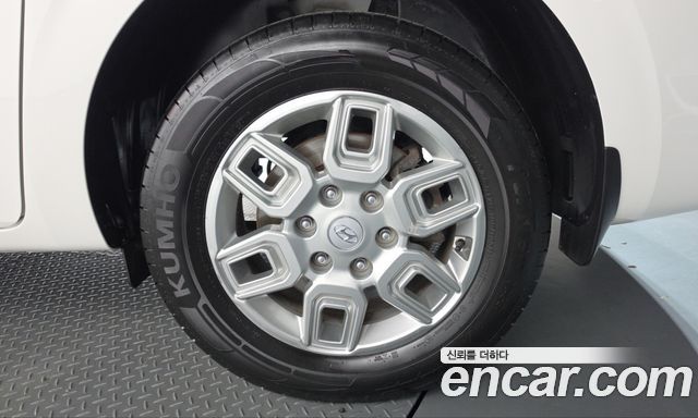 Hyundai Staria 2024 — photo 7