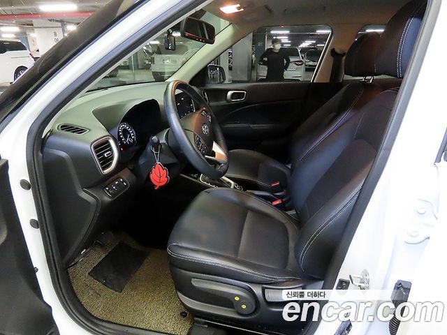 Hyundai Venue 2022 — photo 6