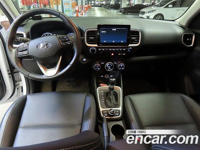 Hyundai Venue 2022 — photo 10