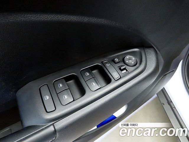 Hyundai Venue 2022 — photo 13