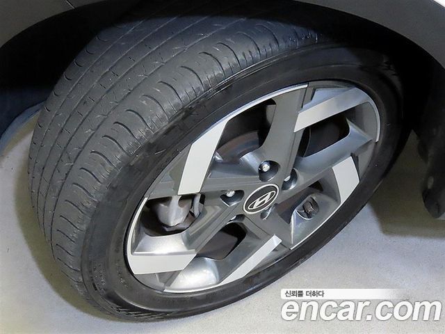 Hyundai Venue 2022 — photo 20
