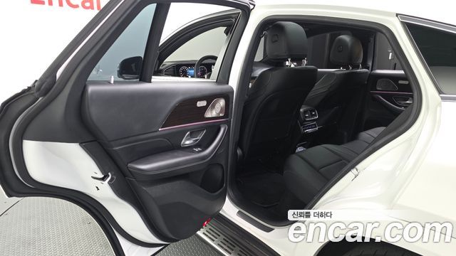 Mercedes-Benz GLE-Class 2026 — photo 16