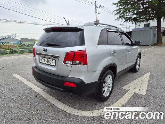 Kia Sorento 2012 — photo 4