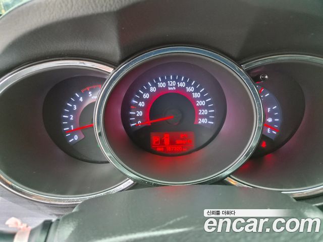 Kia Sorento 2012 — photo 7
