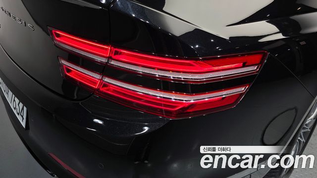 Genesis G80 2022 — photo 9