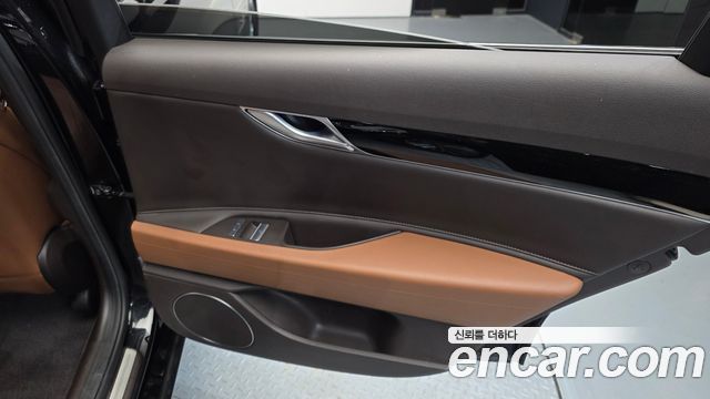 Genesis G80 2022 — photo 15