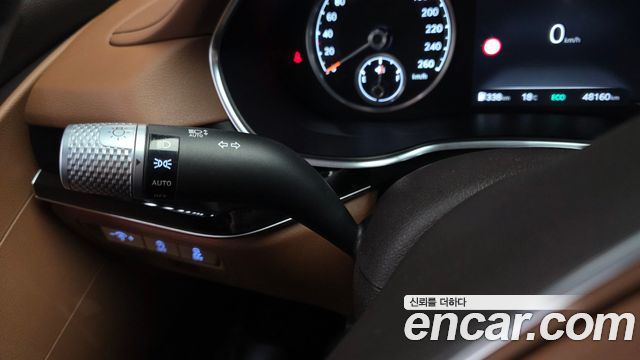 Genesis G80 2022 — photo 28
