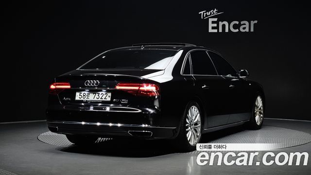 Audi A8 2015 — photo 2