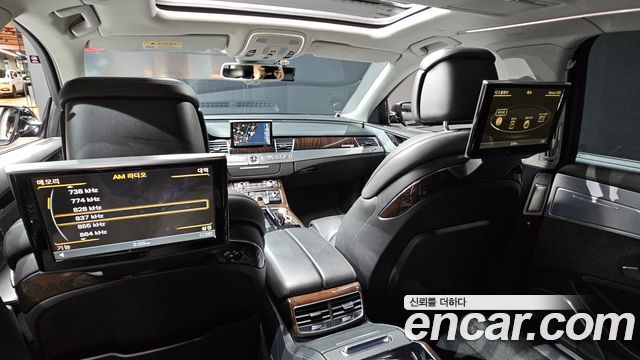 Audi A8 2015 — photo 12