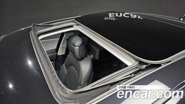 Audi A8 2015 — photo 19