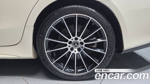 Mercedes-Benz CLS-Class 2021 — photo 7