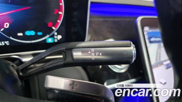 Mercedes-Benz S-Class 2022 — photo 9