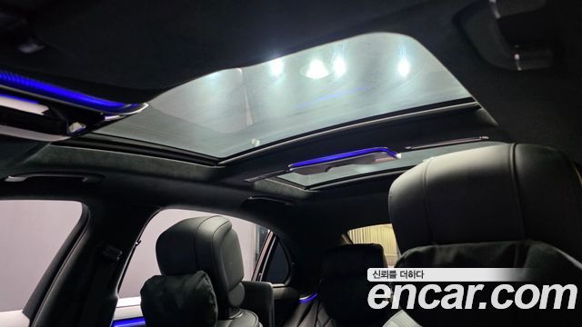 Mercedes-Benz S-Class 2022 — photo 18