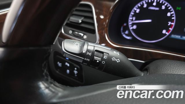 Hyundai Equus 2014 — photo 29