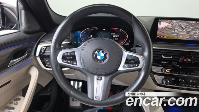 BMW 5-Series 2020 — photo 19