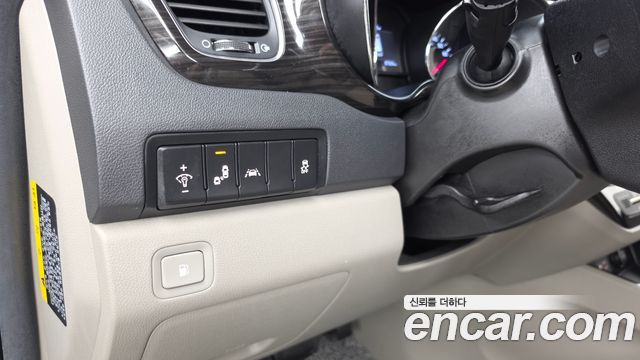 Kia Canival 2020 — photo 16