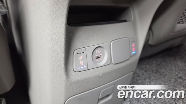Kia Canival 2020 — photo 19