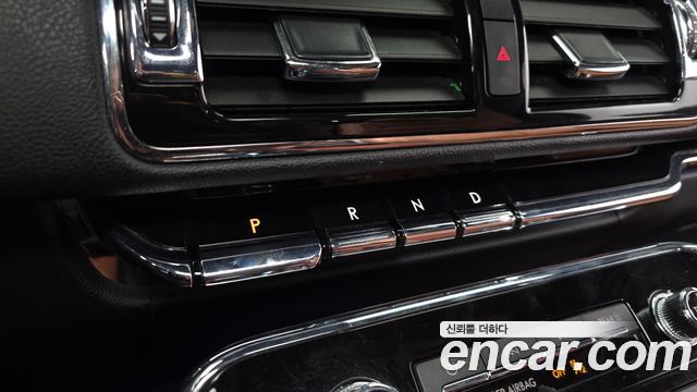 Lincoln Navigator 2021 — photo 9