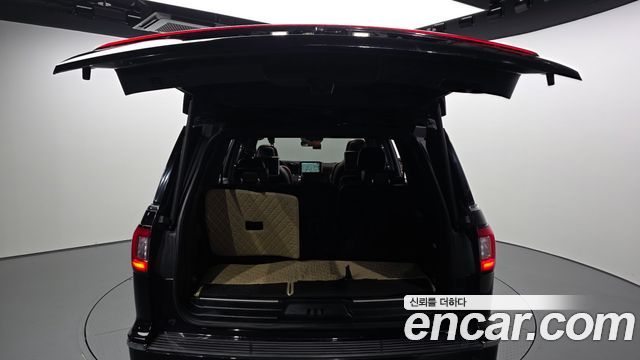 Lincoln Navigator 2021 — photo 20