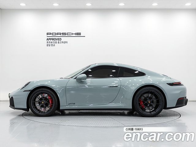 Porsche 911 2025 — photo 6