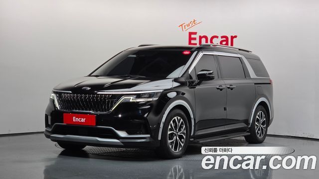 Kia Canival 2021 — photo 1