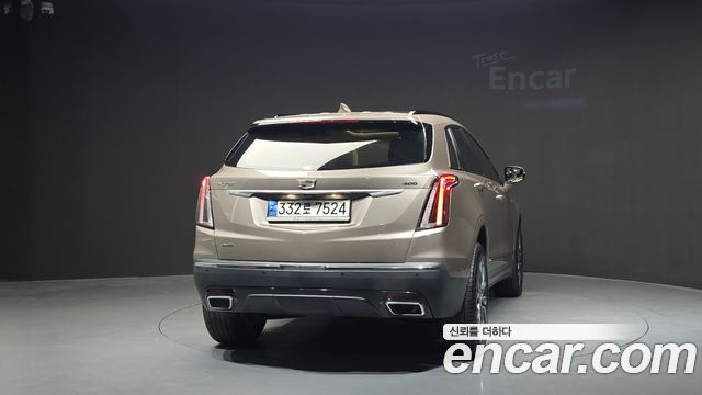 Cadillac XT5 2023 — photo 4