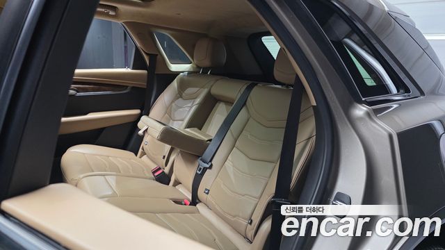 Cadillac XT5 2023 — photo 18